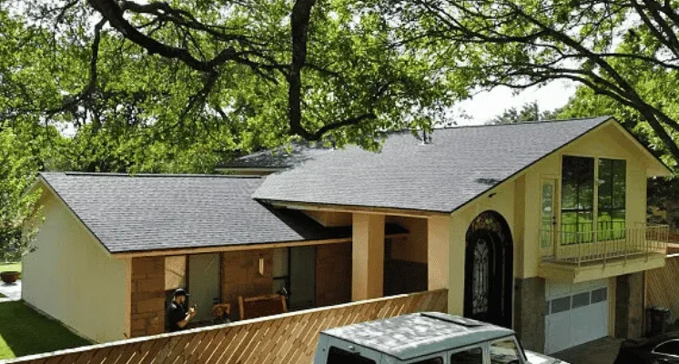 Professional Asphalt Shingles Roof Installation showcasing durable and high-quality materials